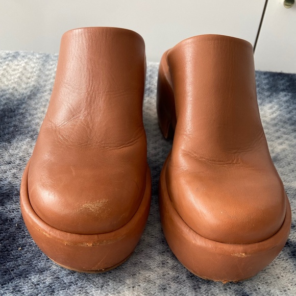 Everlane Puff Clog, size 10, saddle - Picture 2 of 6